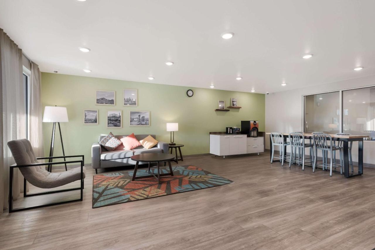Woodspring Suites Phoenix-Deer Valley Exteriér fotografie